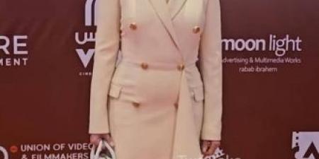 نقابة
      المهن
      التمثيلية
      تتقدم
      بشكوى
      إلى
      المجلس
      الأعلى
      لتنظيم
      الإعلام
      بسبب
      الإساءة
      إلى
      ريهام
      عبد
      الغفور