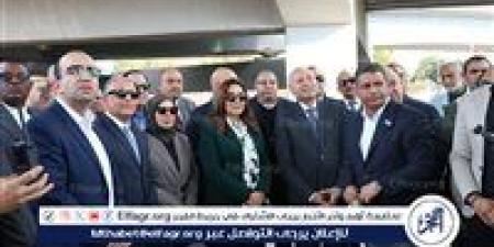 وزيرة
      التنمية
      المحلية
      والمحافظ
      يفتتحان
      مركز
      الإسماعيلية
      التجاري