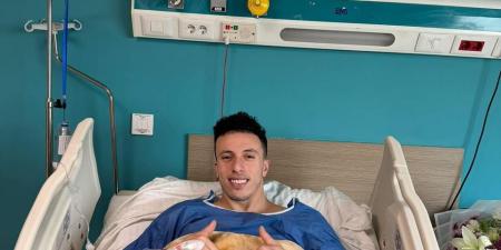 جراحة ناجحة للاعب طائرة الأهلي سيف عابد بعد الإصابة بقطع في الصليبي