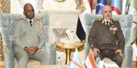 الفريق أحمد خليفة يلتقي نظيره الكونغولي لبحث المستجدات الإقليمية والدولية