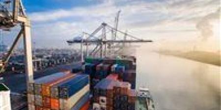 ارتفاع عجز الميزان التجاري إلى 4.8 مليار دولار