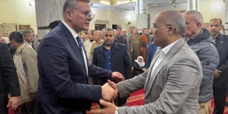 رئيس نقابة البترول: مصر ضربت أروع مثال في وداع الشهيد حسام صادق