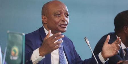 أسطورة الكاميرون: موتسيبي ليس ديكتاتورًا وهذه أزمة كاف