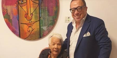 نقيب التشكيليين وصلاح بيصار وأشرف رضا ينعون زينب السجينى