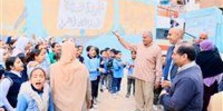 زيارة مفاجئة من وزير التعليم لمدارس الشرقية