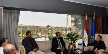 محافظ أسوان يبحث التعاون مع "استثمارات الأوقاف" لتعزيز الشراكات المؤسسية