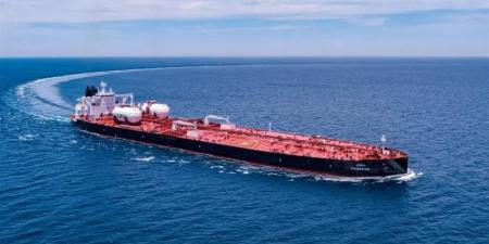 النفط يتراجع والأسواق تترقب ما بعد الهدنة في مضيق هرمز