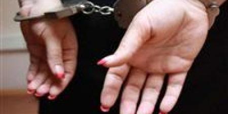 فيديوهات خادشة ومخدرات.. حجز بلوجر شهيرة على ذمة التحقيقات