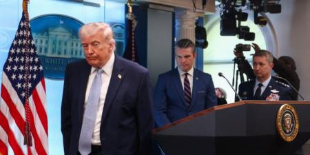 «باكستان أم دولة أخرى».. ترامب يناقض نفسه بشأن مفاوضات إيران