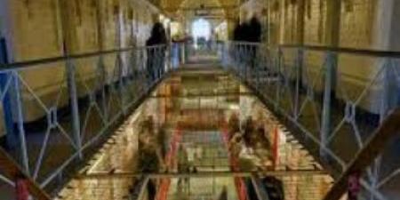 منظمة التعاون الإسلامي تؤكد تضامنها مع الأسرى الفلسطينيين في سجون الاحتلال