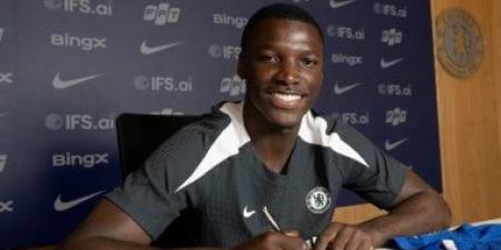 تشيلسي يجدد عقد كايسيدو حتى 2033