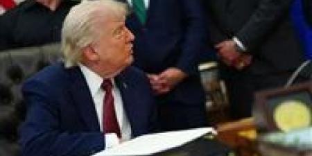 ترامب يمتنع عن التعليق على هجوم زوارق إيرانية ضد ناقلة نفط بهرمز