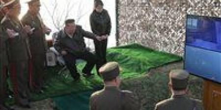 بحضور كيم جونج أون.. كوريا الشمالية تجري تجارب صاروخية جديدة