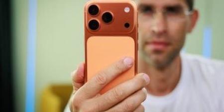 هواتف آيفون تحصل على 9 ميزات اتصال بالأقمار الصناعية قريبا.. اعرفها