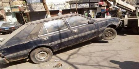 رفع 32 سيارة ودراجة نارية متروكة ومتهالكة من الشوارع