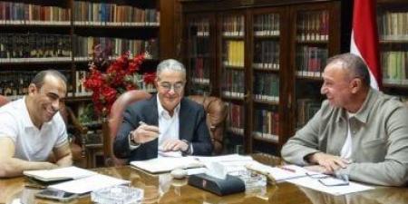 الخطيب يعقد جلسة مع ياسين منصور وسيد عبد الحفيظ لمناقشة ملف الكرة