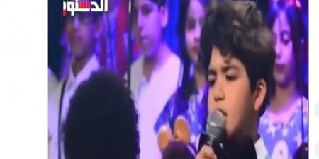 خطفوا الأنظار بآداءهم.. صغار يبدعون في تقليد شخصية فطوطة لـ النجم سمير غانم (فيديو)