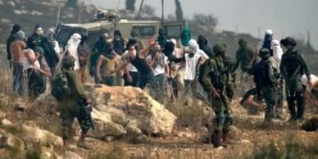 مستوطنون يهاجمون قرية جالود جنوب نابلس