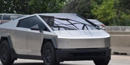 هل تنجح تسلا فى كسب العملاء بالشحن المجانى بدل التخفيضات؟