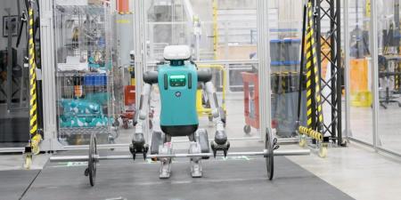 روبوت "ديجيت" الأمريكى يستعرض قوة رفع 29 كيلوجراما وتوازنا دقيقا