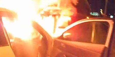 دون إصابات.. السيطرة على حريق بميكروباص أسفل كوبري العوايد بالإسكندرية