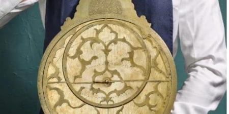 ChatGPT العصر القديم.. عرض آلة فلكية للحسابات ورسم الخرائط فى مزاد عالمى