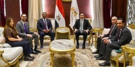 وزير الرياضة يلتقي رئيس الاتحاد الأفريقي للجودو لبحث التعاون المشترك