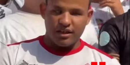 النور مكانه في القلوب.. مشجع زملكاوي كفيف يخطف الأنظار (فيديو)