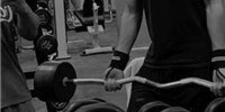 "عضلاتك مش بتظهر ليه؟"... 5 أخطاء يومية تحرق مجهودك داخل الجيم