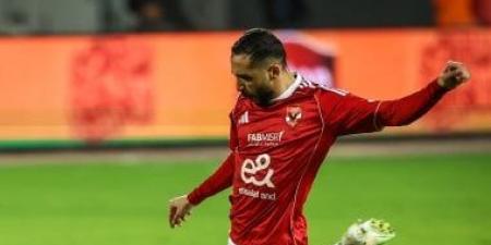 كريد فؤاد أول الحاضرين لدعم الأهلى فى مباراة القمة أمام الزمالك