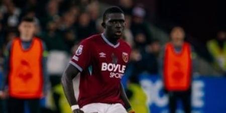 مانشستر يونايتد يسعى لضم مدافع السنغال