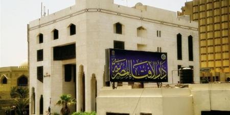 هل يجوز إمامة المرأة للنساء في الصلاة؟.. "الإفتاء" تُجيب
