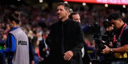فالنسيا ضد أتلتيكو مدريد ..سيميوني يصل لـ1000 مباراة مع الروخيبلانكوس