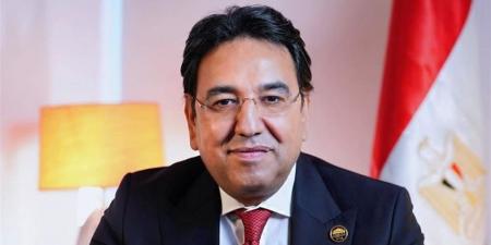 أيمن محسب يتساءل عن اللائحة التنفيذية لقانون التخطيط العام.. والوزير يرد: قبل 30 يونيو