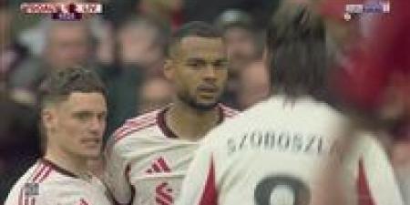 ليفربول.. كودي جاكبو يسجل الهدف الثاني لـ ليفربول في مرمى مانشستر يونايتد بالدوري الإنجليزي الممتاز