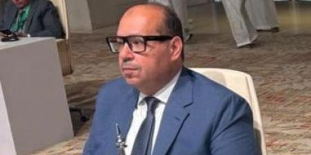 ياسر إدريس يتفرغ للاتحاد الدولي والأولمبية ويعتذر عن اتحاد السباحة