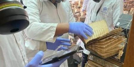 وزارة الثقافة تنهى تعقيم محتويات مكتبة البلدية بدمنهور وتبدأ ترميم الكتب