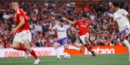 أستون فيلا يصارع نوتينجهام فورست على تذكرة نهائي الدوري الأوروبي الليلة