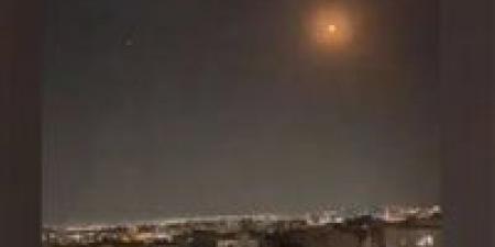الجيش الأمريكي يستهدف ميناءي قشم وبندر عباس في ضربات جراحية مفاجئة