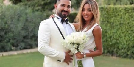 للمرة الثالثة.. فنان عربي شهير يعلن انفصاله عن زوجته