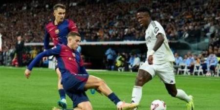 سيناريوهات تتويج برشلونة بلقب الدوري الإسباني ضد الريال فى كلاسيكو الأرض
