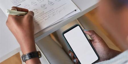 الثانوية العامة 2026.. تعرف على عقوبات الغش واستخدام الموبايل داخل اللجان