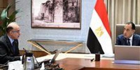 رئيس الوزراء يستعرض مع وزير الاستثمار عددًا من ملفات العمل