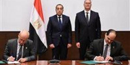 رئيس الوزراء يشهد توقيع مذكرة تفاهم للتعاون في أنشطة استكشاف الغاز الطبيعي