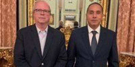 رئيس الرقابة المالية يبحث مع رئيس هيئة الأوراق المالية في أونتاريو سبل تبادل الخبرات وتطوير الأسواق