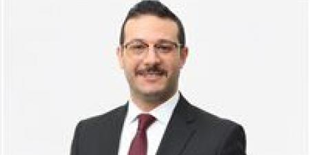 طاهر أبو زيد يكتب: من يمثل مهن المستقبل وينظمها؟