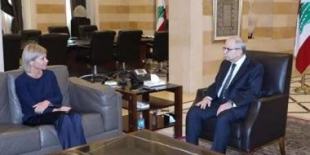 رئيس وزراء لبنان يبحث مع المنسّقة الأممية مستجدات انطلاق مسار المفاوضات