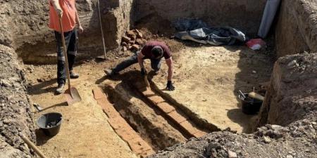 اكتشاف قبر رومانى في كرواتيا يثير حيرة علماء الآثار.. ما القصة؟