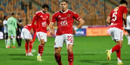 الأهلي يحدد شروطه لتمديد عقد إمام عاشور واللاعب يطلب تقديره