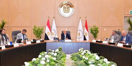 "سويلم": التحول الرقمي والإدارة الذكية للمياه على رأس أولويات وزارة الري